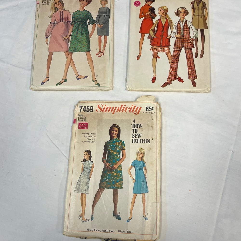 Simplicity Vintage Sewing Patterns - Multicolor
